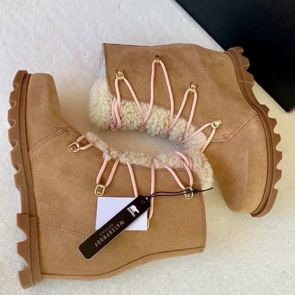 SOREL Joan of Arctic Wedge III Lace Cozy Boots Waterproof Leather Fleece - Picture 10 of 11